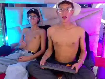 Chaturbate Live Porn of yen_and_dko