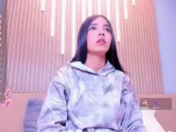 Chaturbate Live Sex Cam of emma_doll7