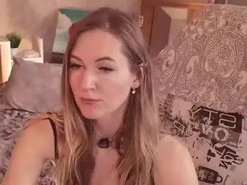 Chaturbate Sex Chat of hello_lisha