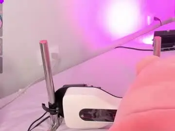 Chaturbate Free Porn Cam of evelynhoward23
