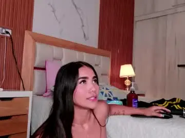 Chaturbate Live Sex of _natasha18_