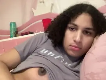 Chaturbate Live Sex Cam of zaza__zariaa
