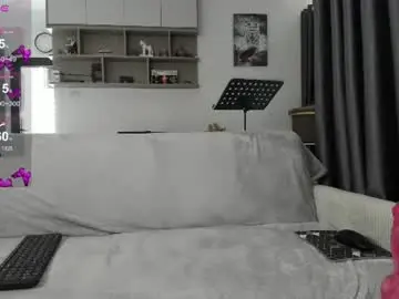 Chaturbate Live Sex of silverfoxxxxy