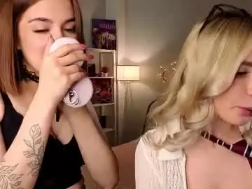Chaturbate Live Sex of cloverfarewell