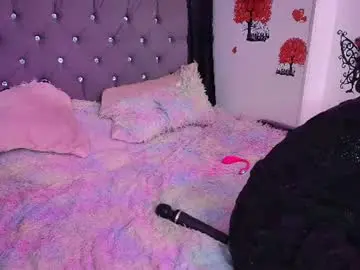Chaturbate Live Sex Cam of electra_queen1