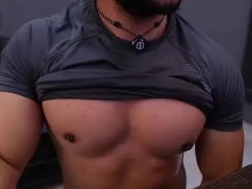 Chaturbate Live Sex Cam of loganmartinx