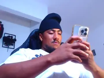 Chaturbate Live Sex of yosoy_enzo2020