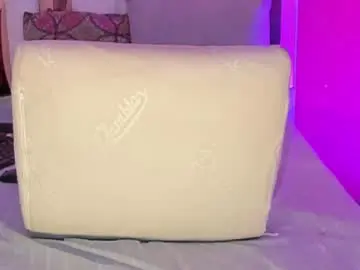 Chaturbate Live Sex Cam of alanna_hot3