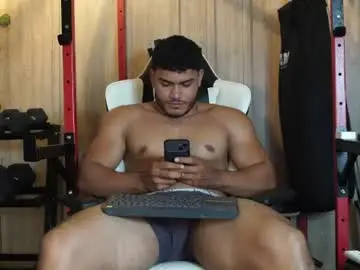 Chaturbate Live Sex Cam of andrewcollen