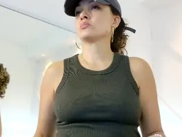 Chaturbate Best live sex cam show of juliabadlee