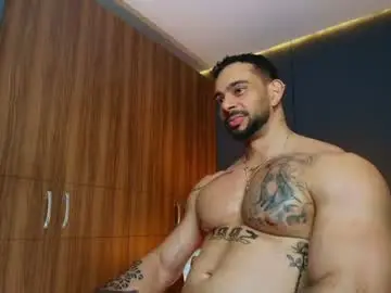 Chaturbate Live Sex Cam of massimo_visconti