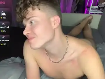 Chaturbate Sex Cam of holy_eggs_00