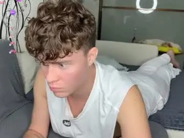 Chaturbate Nude Webcam of holy_eggs_00