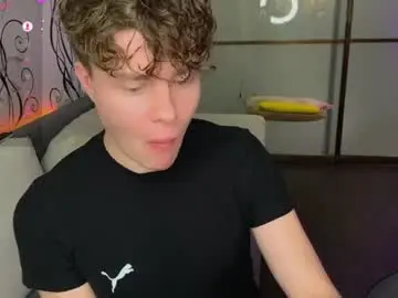 Chaturbate Private Sex Chat of holy_eggs_00