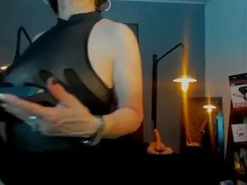 Chaturbate Free Porn Cam of samantha_mature56