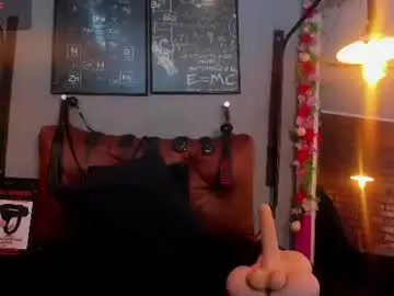 Chaturbate Live Sex Cam of samantha_mature56
