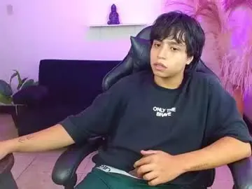 Chaturbate Sex Cam of andycum11