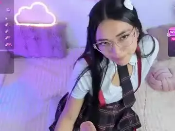 Chaturbate Nude Webcam of pauline_golden1