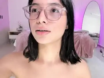 Chaturbate Nude Webcam of zenith_glow