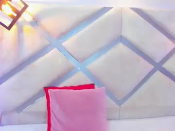 Chaturbate Free Porn Cam of cami_rouxx