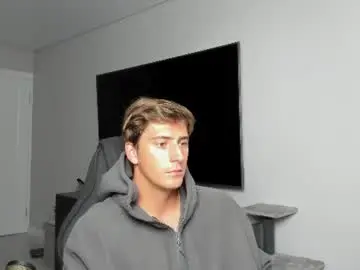 Chaturbate Watch Live Sex Cams of krishort