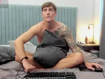 Chaturbate Watch Live Sex Cams of krishort