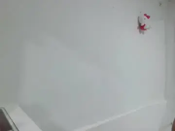 Chaturbate Sex Cam of lily_anal_squirt