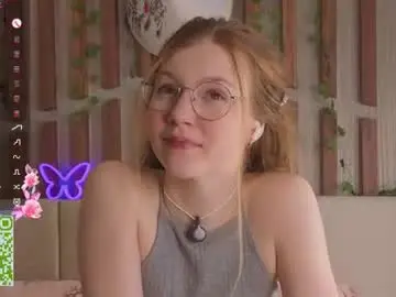 Chaturbate Adult Video Chat of lyra_thenymph