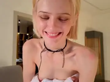 Chaturbate Free Porn Cam of evangel111