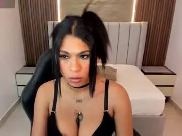 Chaturbate Nude Webcam of yara_shine1