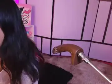 Chaturbate Free Porn Cam of black_cryystal