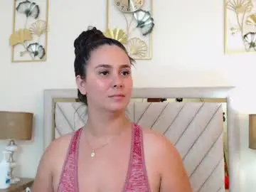 Chaturbate Live Sex Cam of jenner_madison