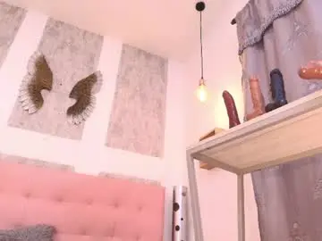 Chaturbate Best live sex cam show of zhamira_21