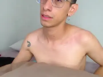 Chaturbate Live Sex Cam of evantier