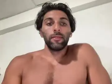 Chaturbate Adult Video Chat of fitcurvyman4fun_69