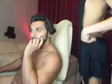 Chaturbate Sex Cam of fitcurvyman4fun_69