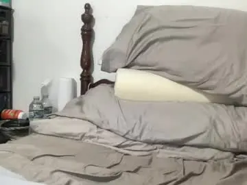 Chaturbate Free Porn Cam of fitcurvyman4fun_69