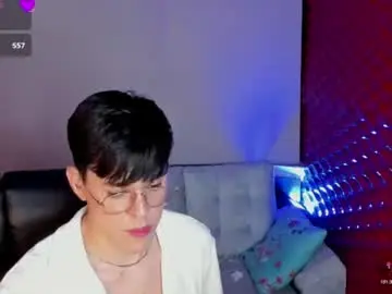 Chaturbate Live Sex Cam of ianblake_