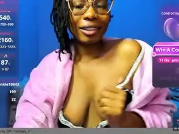 Chaturbate Live Porn of lola_coco