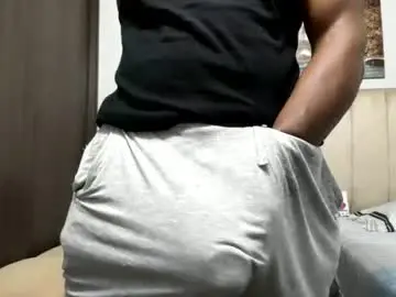 Chaturbate Live Sex Cam of roccoblack02