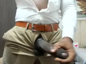 Chaturbate Live Porn of roccoblack02
