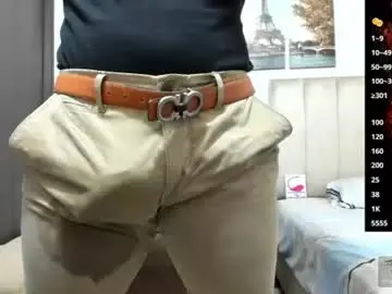 Chaturbate Live Sex Cam of roccoblack02