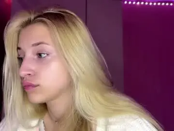 Chaturbate Live Sex Cam of sabinamccrohan