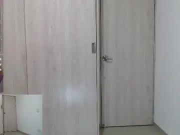 Chaturbate Sex Cam of tinymilf__