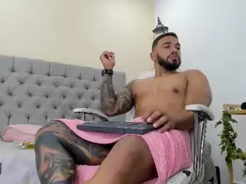 Chaturbate Best live sex cam show of brock_hurn