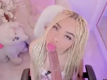 Chaturbate Live Sex Cam of conny_curly