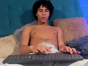 Chaturbate Free Live Porn of kleo_helenos