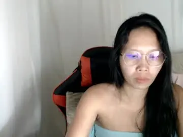 Chaturbate Live Sex Cam of lovely_pinayxxx