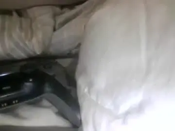 Chaturbate Live Sex Cam of carvelj