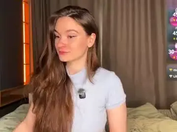 Chaturbate Best live sex cam show of emyylast